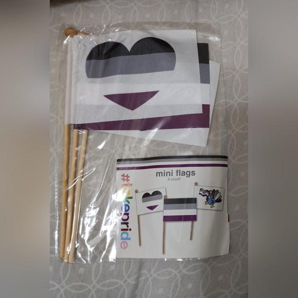 Asexual Pride Merch Bundle- Sunglasses, Bag, Mini Flags - Picture 4 of 5